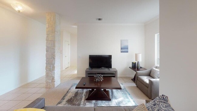 Foto del edificio - 403 Maple Run Dr