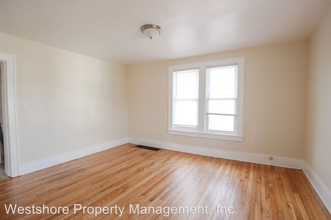Building Photo - 205 Merrill Ave