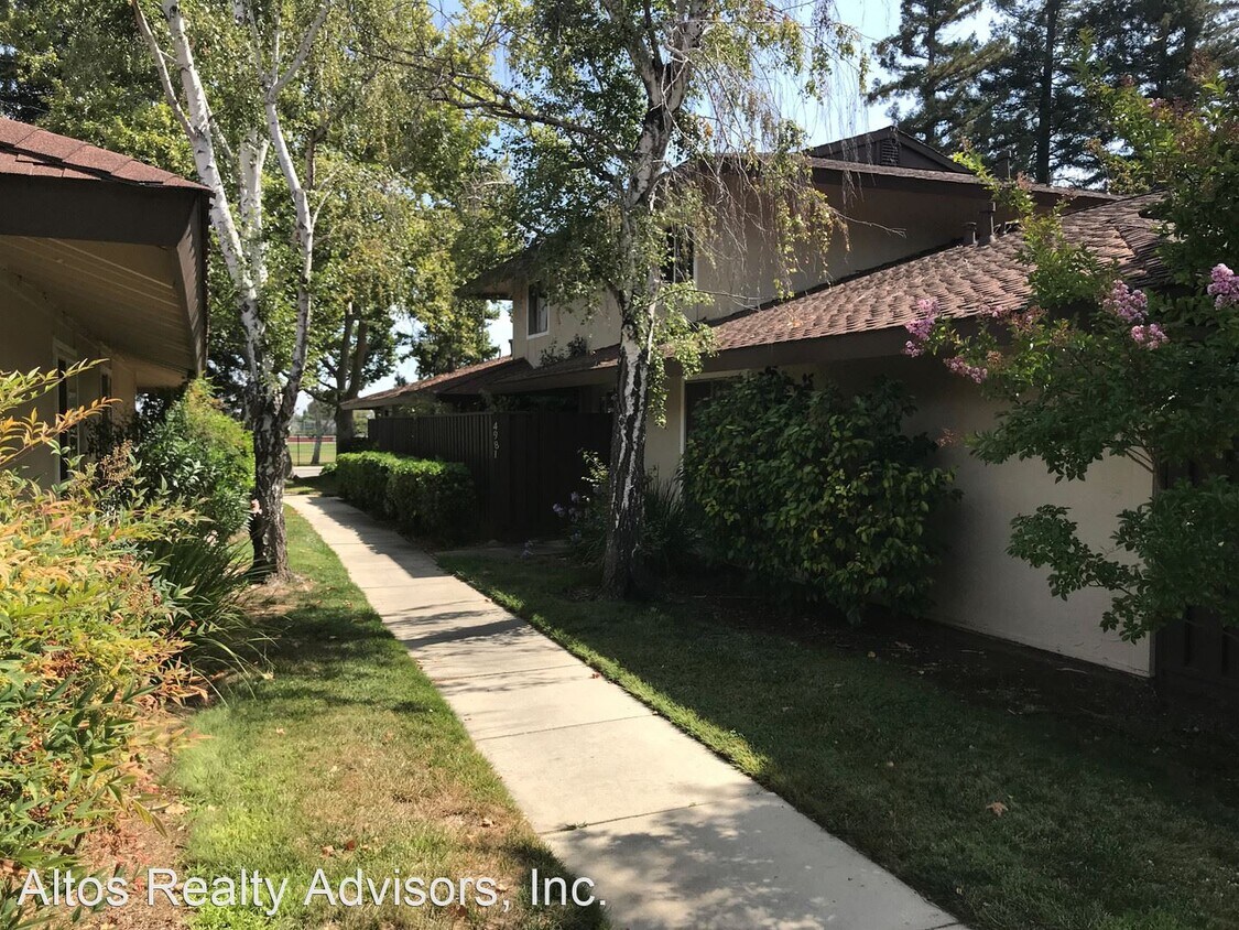 Foto principal - 2 br, 1.5 bath House - 4981 Ponderosa Terrace