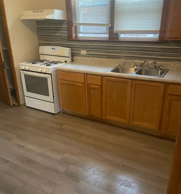 Foto principal - 8230 S Hermitage Ave