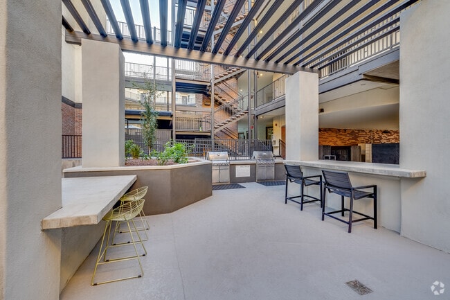 Courtyard - The Fredrick