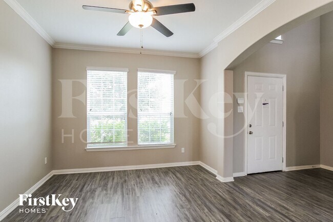 Foto del edificio - 5211 Clipper Hill Ct