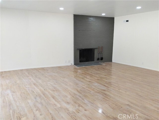 Foto del edificio - 374 Grand