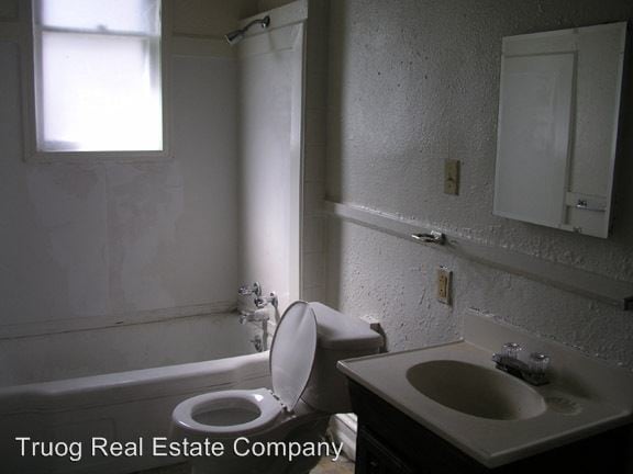 Building Photo - 2 br, 1 bath House - 4323 Stateline Rd