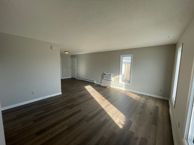 Building Photo - 4126 Turf Ln