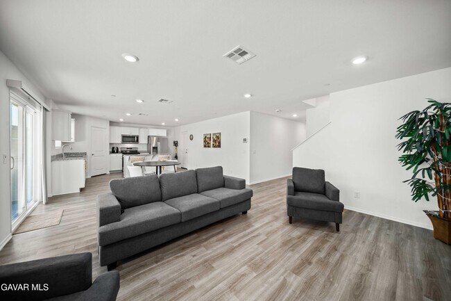 Foto del edificio - 4244 W Ave J4