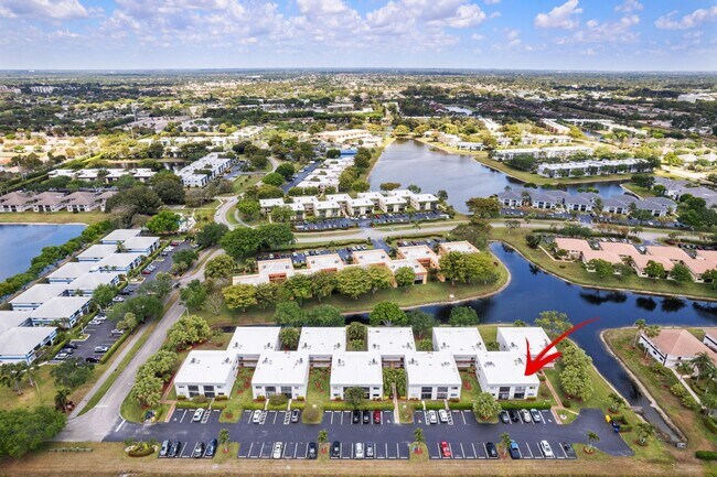Foto del edificio - 15450 Pembridge Ave