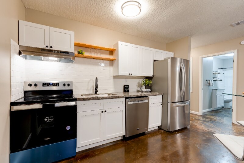 Foto principal - 239 Hartfield Rd
