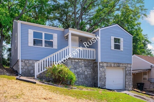 Photo - 204 Booth Rd House