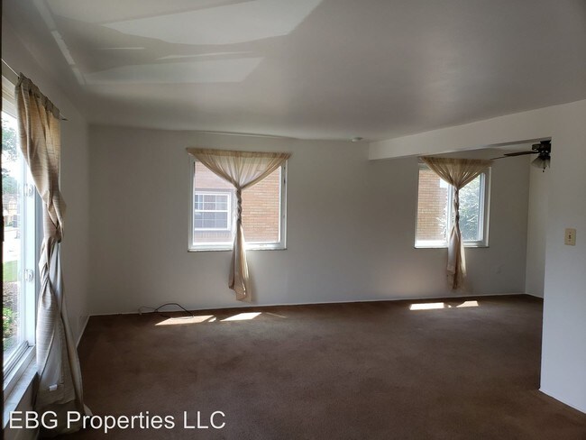 Building Photo - 3156 Glendale Ave