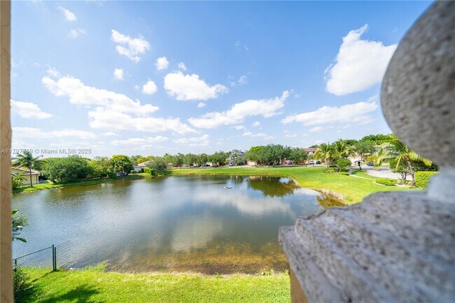 Foto del edificio - 14043 SW 49th St