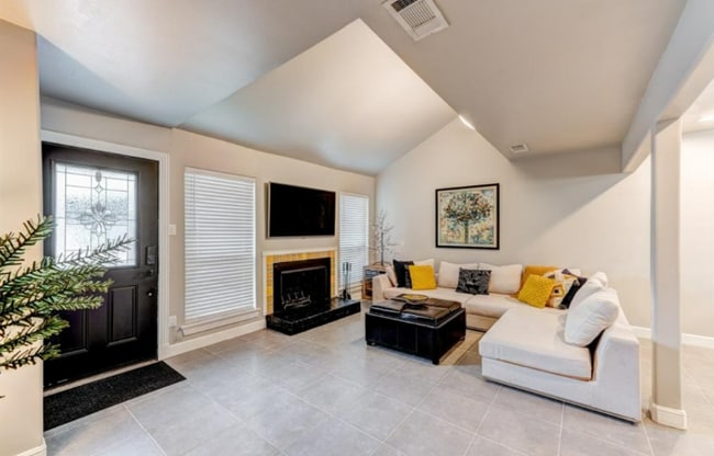 Photo - 775 Worthshire St Townhome