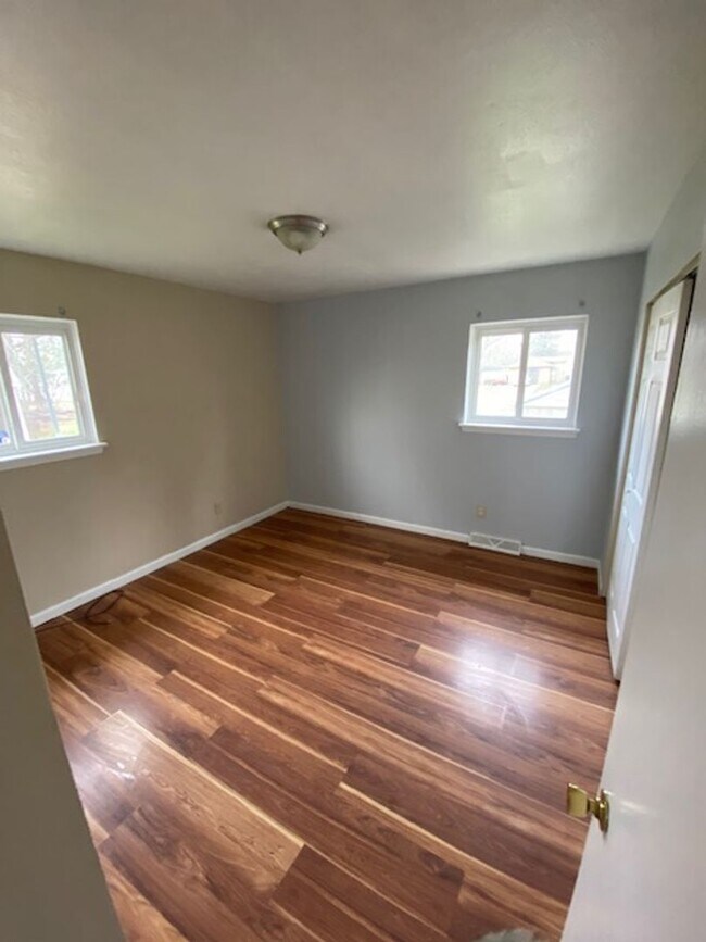 Foto del edificio - 3 Bedroom, 1 Ba Ranch