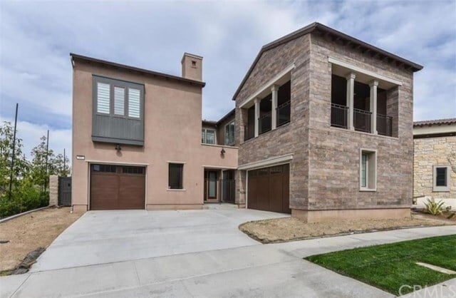 Building Photo - 102 Bellatrix