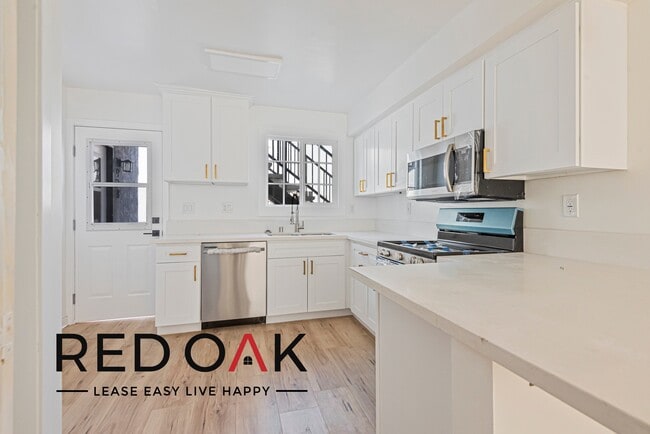 Building Photo - Elegant and Serene Two Bedroom with a Beau...