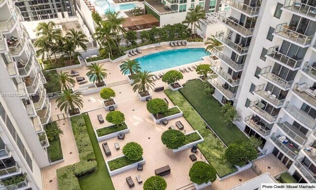 Foto del edificio - 1060 Brickell Ave