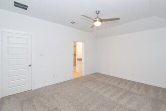 Building Photo - 1630 Fleetwood Xing