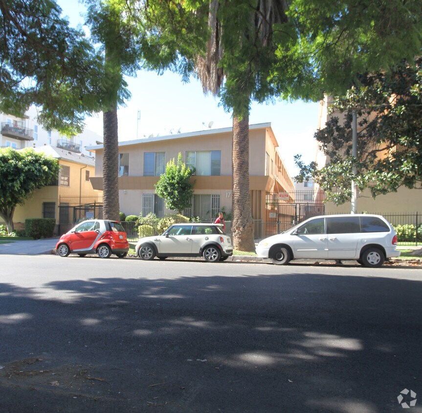 Building Photo - 1733 Garfield Pl