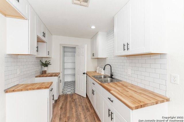 Foto principal - 812 Hickory Hill Dr