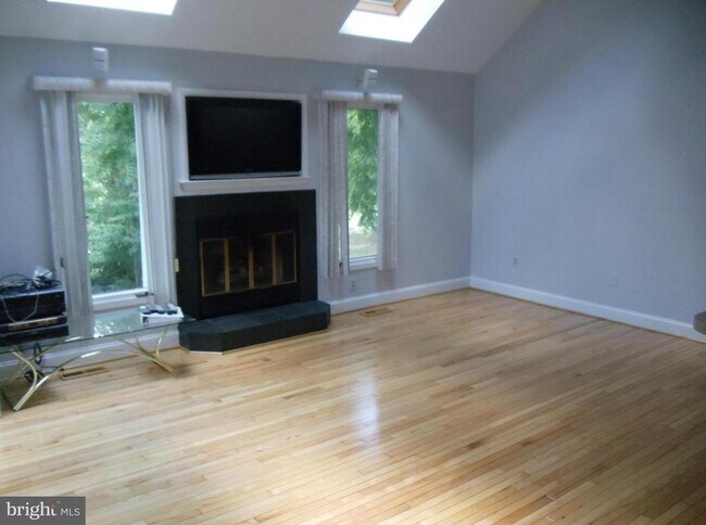 Foto del edificio - 308 Loudoun St SW