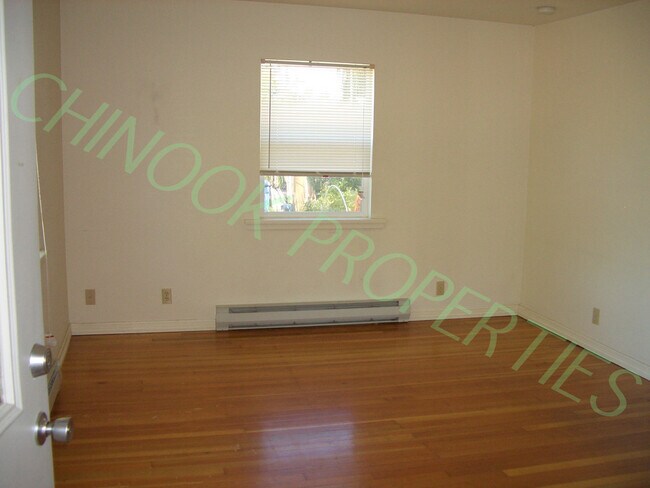 Building Photo - 3 Bedroom House in Southwest Eugene