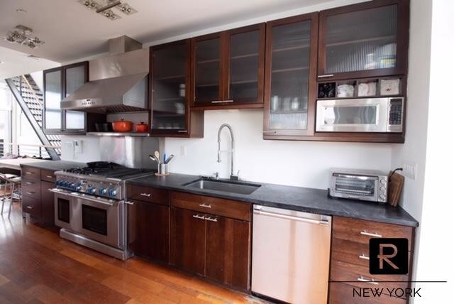 Building Photo - 111 West 117th Street