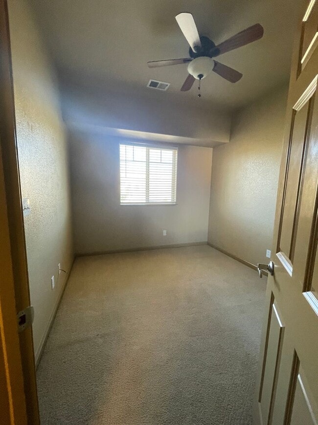 Building Photo - READY NOW!! ....Spacious Rancho San Rafael Townhome with Mountain Views!!
