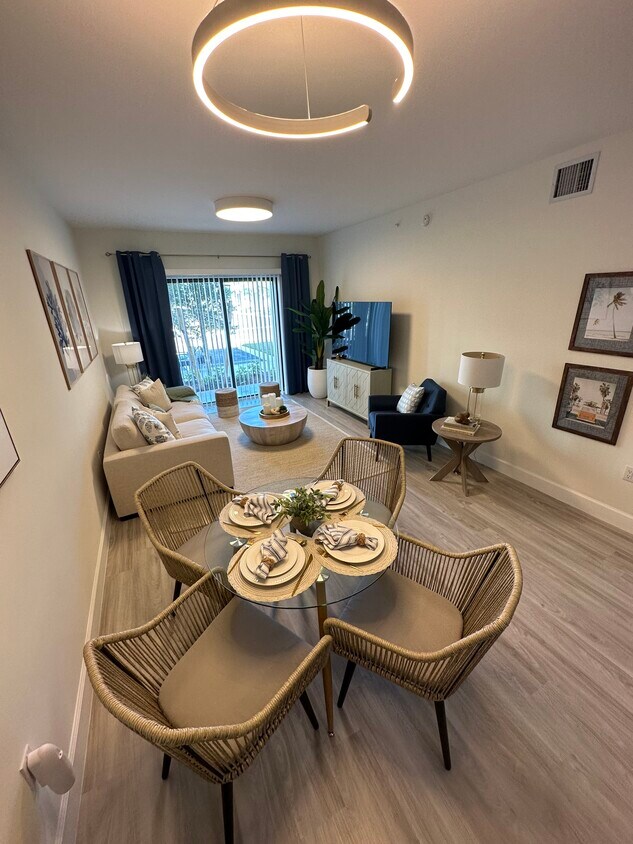 10470 NW 133rd St Unit A1, Hialeah Gardens, FL 33018 Condo for Rent