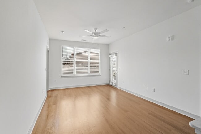 Building Photo - Allure Apartments