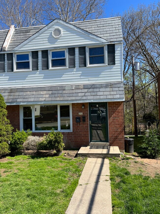 Front of building - 212 E Maryland Ave