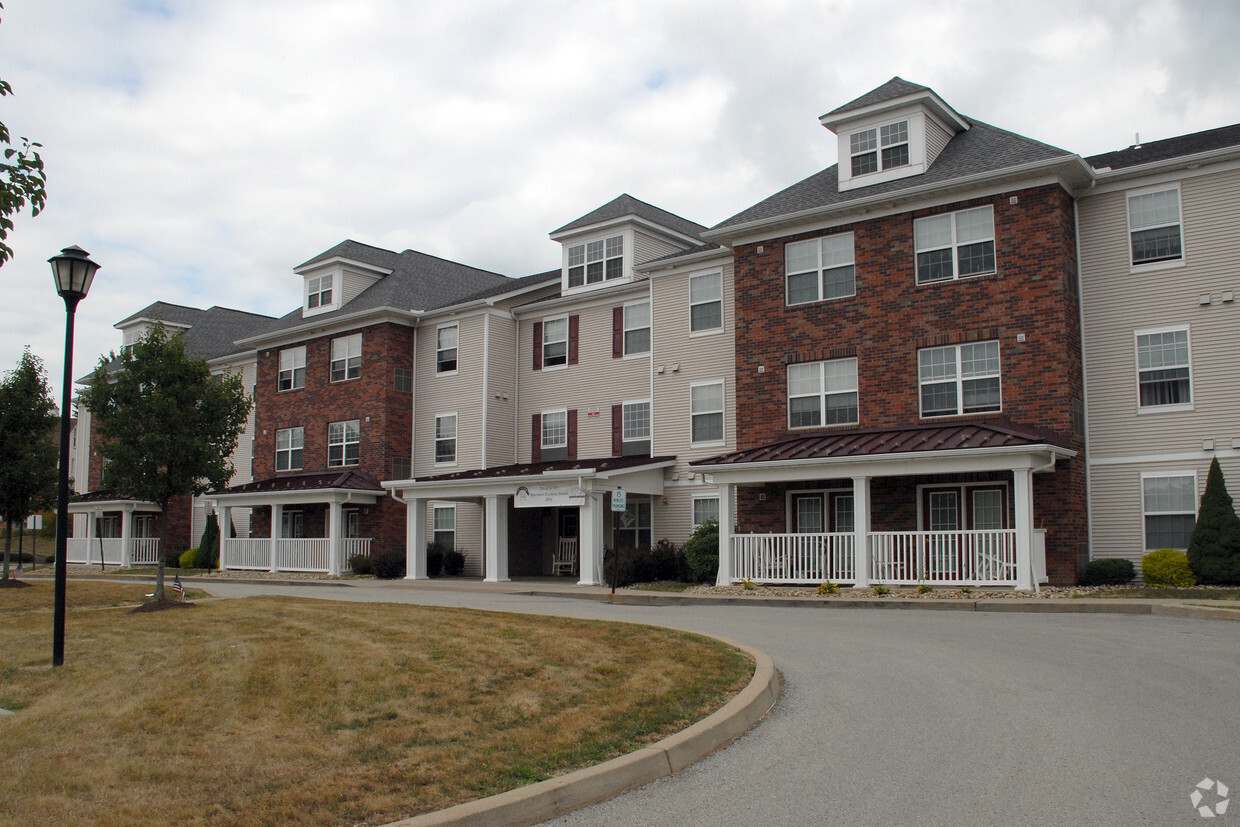 Foto del edificio - Ridge Avenue Senior Apartments