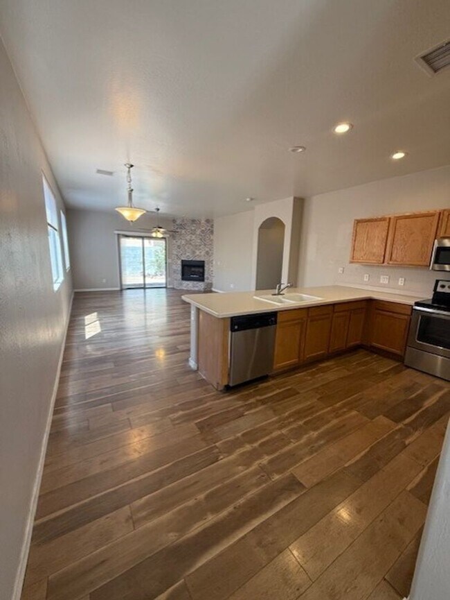 Foto del edificio - 3 Bedroom 2 Bath Home - Contact Property Pros Property Management