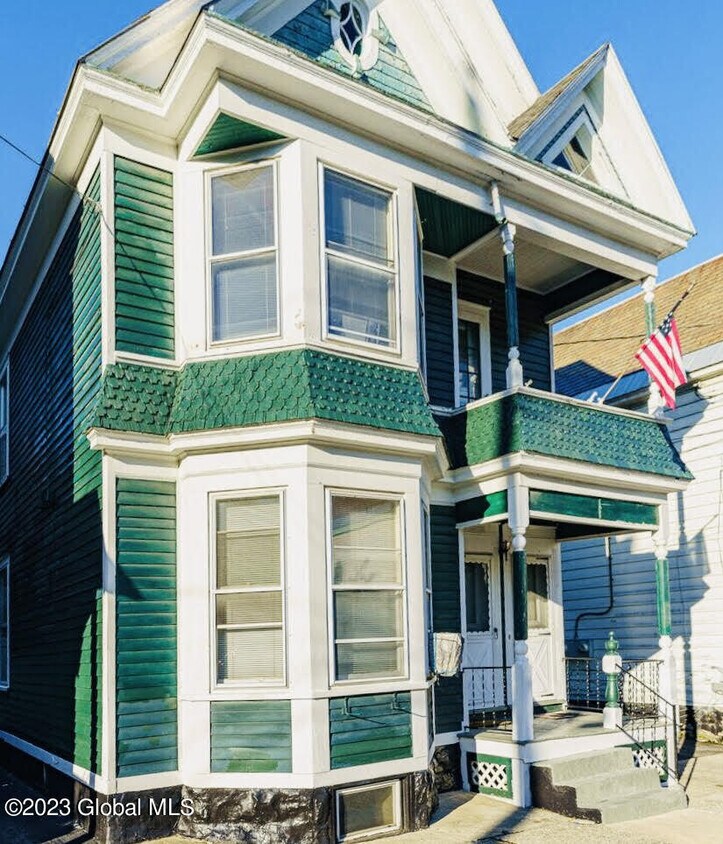 5 Ingersoll Ave, Schenectady, NY 12305 House Rental in Schenectady