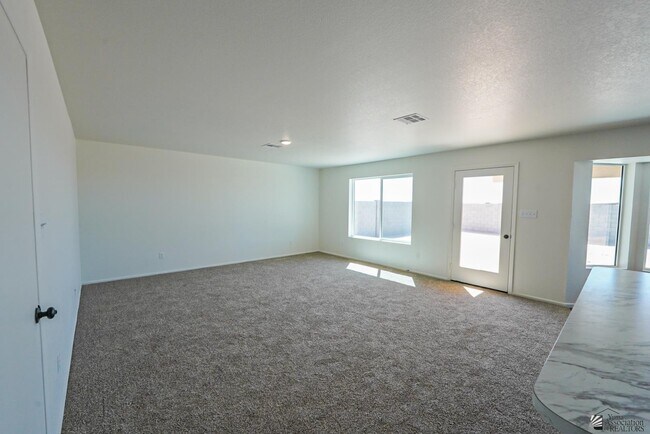 Building Photo - 7415 E 45th Pl