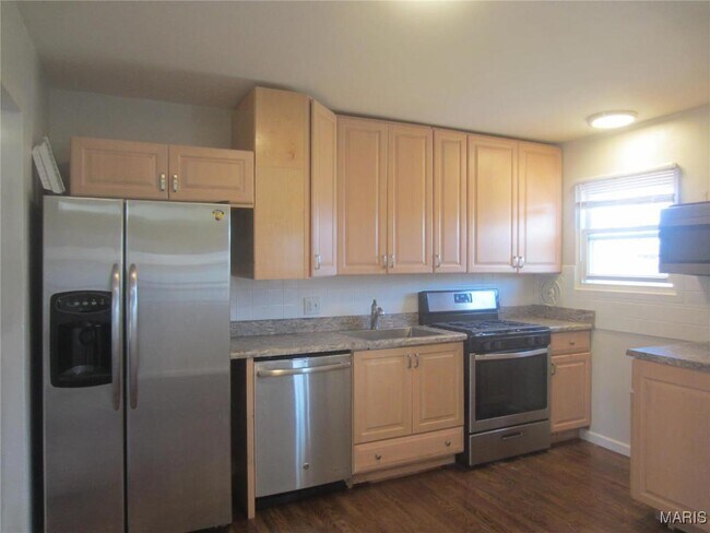 Foto del edificio - 3909 Southern Aire Dr