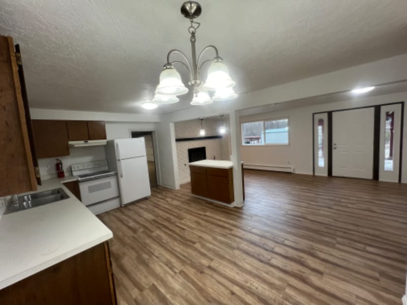 5761 E Portage Dr Unit 2, Wasilla, AK 99654 Room for Rent in Wasilla