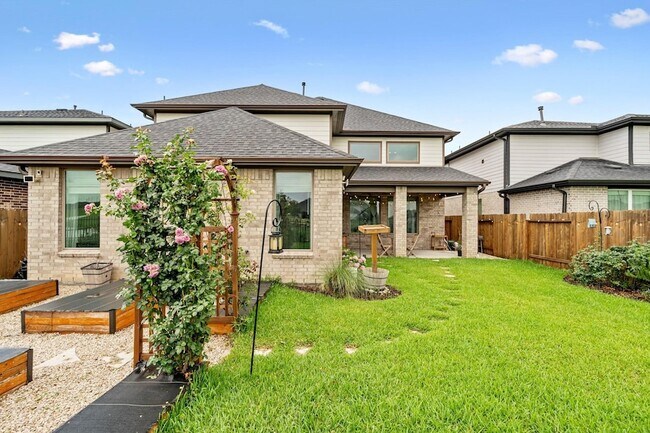 Foto del edificio - 29335 Red Rocks Pk Dr