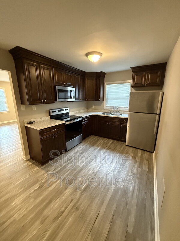 Foto del edificio - 631 Quincy St