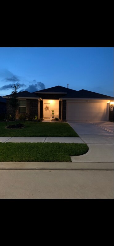 Building Photo - 21430 Chester Cliff Ln