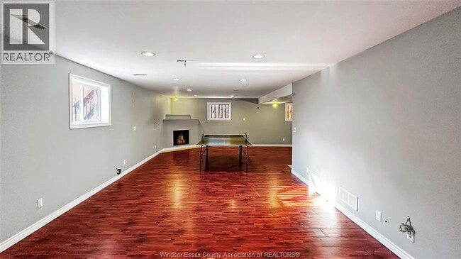 Building Photo - 4663 Helsinki Crescent