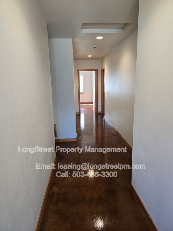 Foto del edificio - 132 SW Avery Ave