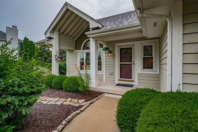 Foto del edificio - 2123 High Meadow Rd