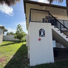 Building Photo - 4016 Lakeside Dr