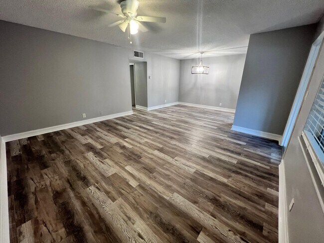 Foto del edificio - 1340 NE 28th Ave
