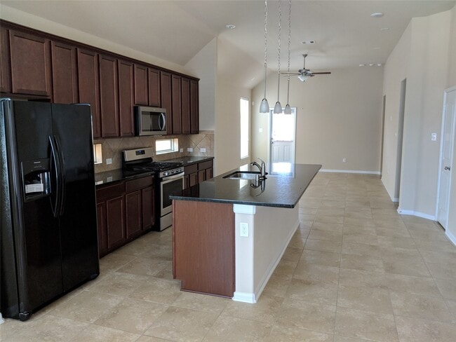 Building Photo - 5211 Ivory Glass Dr