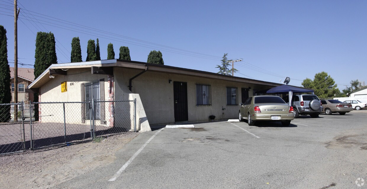 Primary Photo - 9140 E Ave