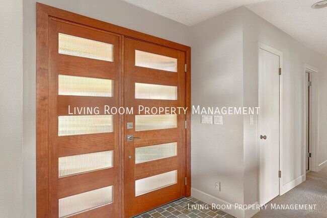 Foto del edificio - Beautifully Maintained Mid-Century Ranch W...