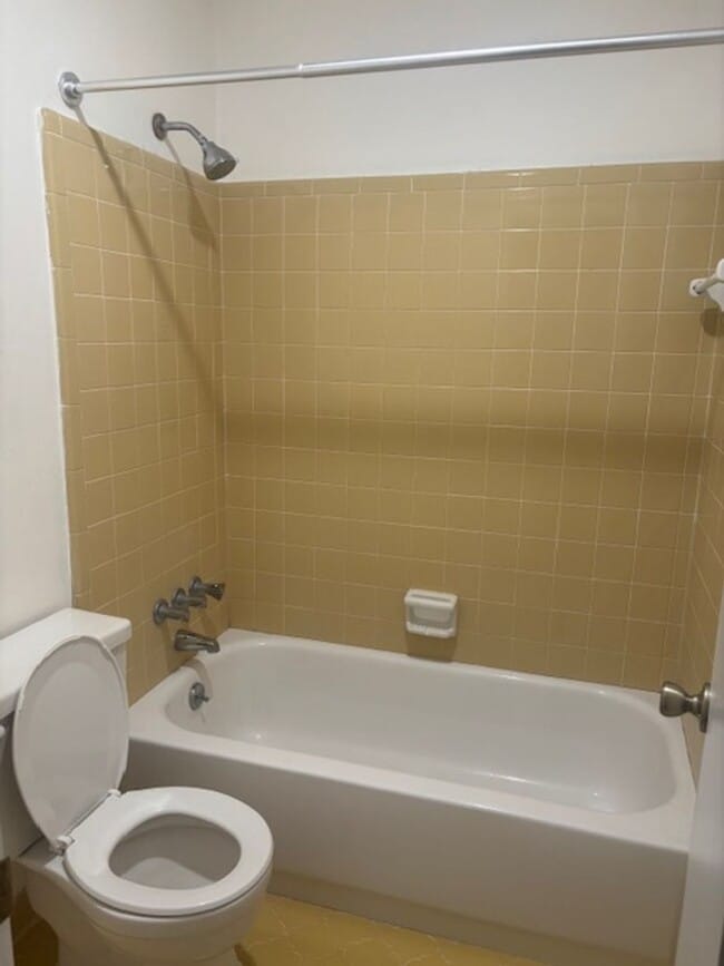 Foto del edificio - Let us welcome you home! Now available to rent!