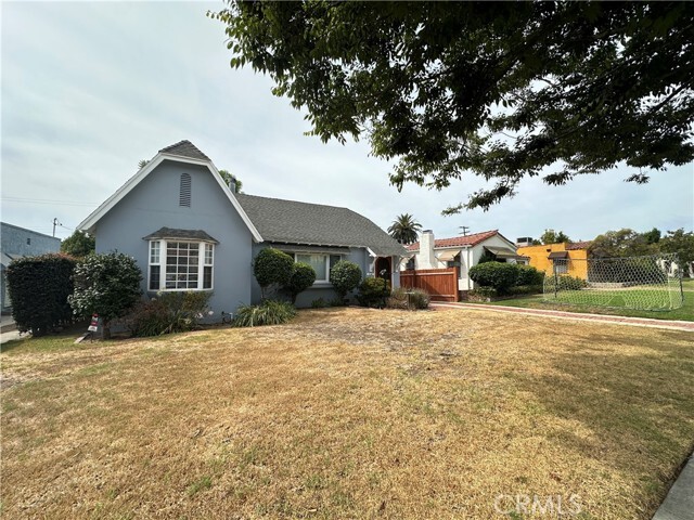 Building Photo - 2166 Casa Grande St