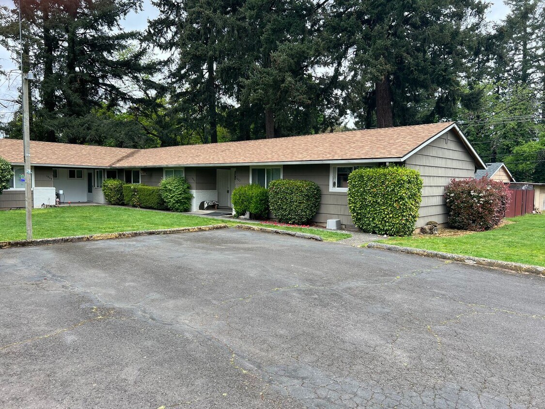 Foto principal - Remodeled Two Bedroom in Gresham Oregon